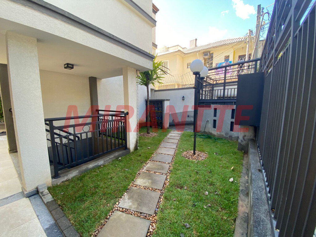 Cond. fechado de 107m² com 2 quartos em Santa Teresinha