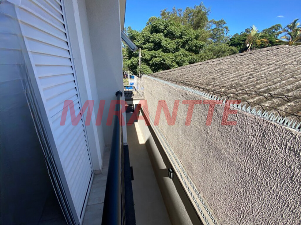 Cond. fechado de 107m² com 2 quartos em Santa Teresinha