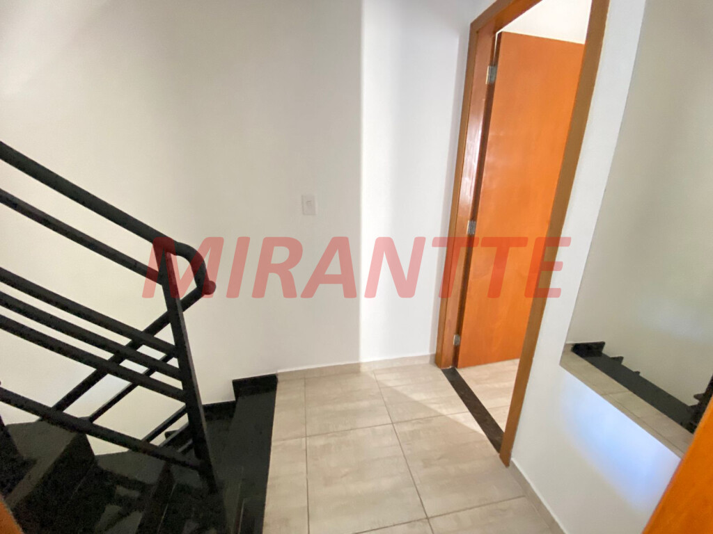 Cond. fechado de 107m² com 2 quartos em Santa Teresinha