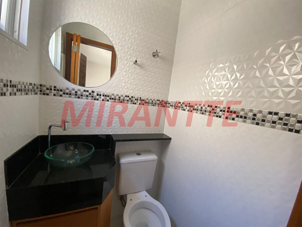 Cond. fechado de 107m² com 2 quartos em Santa Teresinha