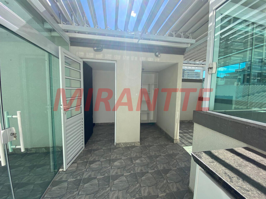 Cond. fechado de 107m² com 2 quartos em Santa Teresinha