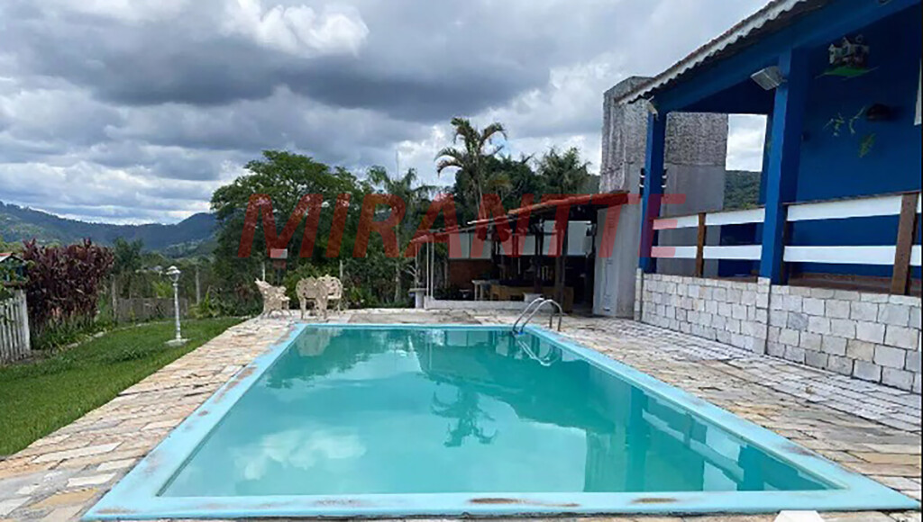 ChÁcara com 4 quartos em Serra da Cantareira