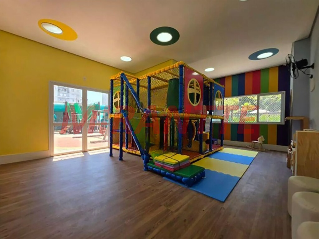 Apartamento de 70m² com 2 quartos em Jardim Leonor Mendes De Barros