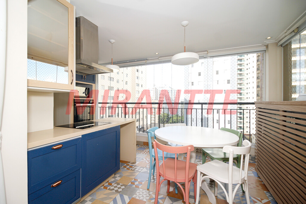 Apartamento de 62m² com 2 quartos em Santana