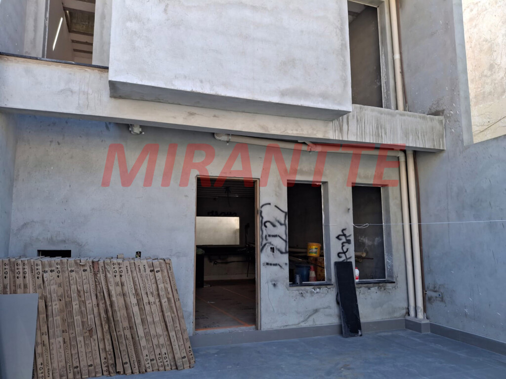 Sobrado de 130m² com 3 quartos em Santa Teresinha
