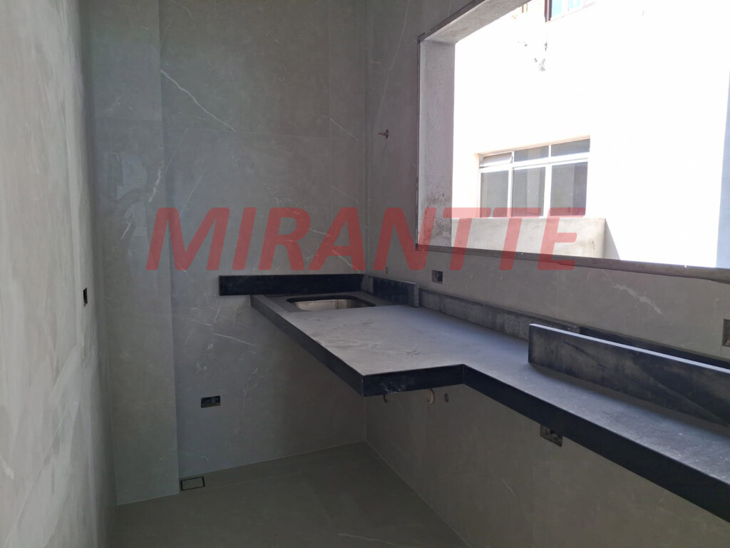 Sobrado de 130m² com 3 quartos em Santa Teresinha
