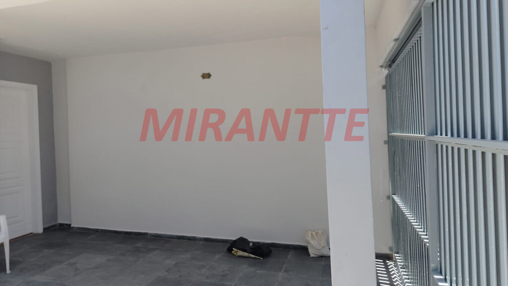 Sobrado com 3 quartos em Jaçana