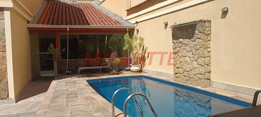 Cond. fechado de 110m² com 3 quartos em Vila Santos