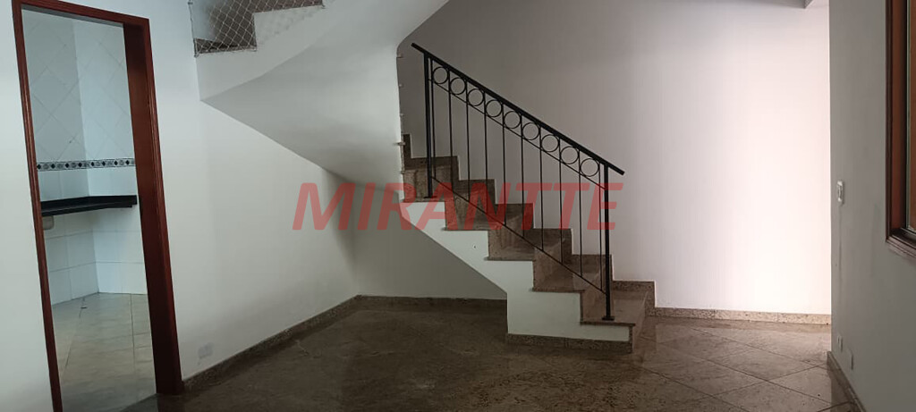 Cond. fechado de 110m² com 3 quartos em Vila Santos