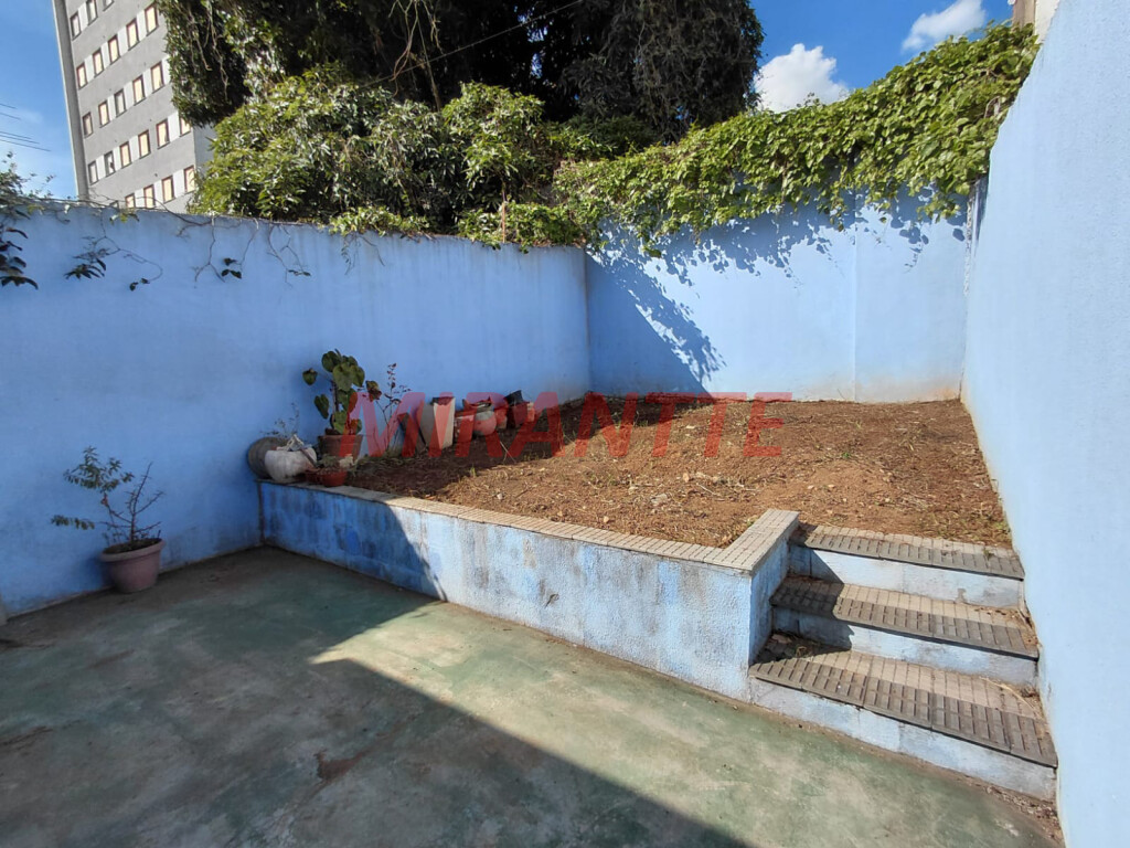Sobrado de 500m² com 3 quartos em Vila Celeste