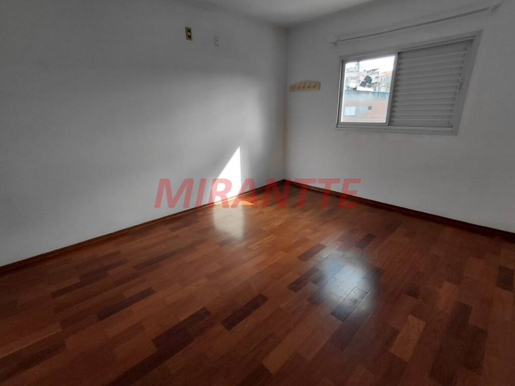 Sobrado de 500m² com 3 quartos em Vila Celeste