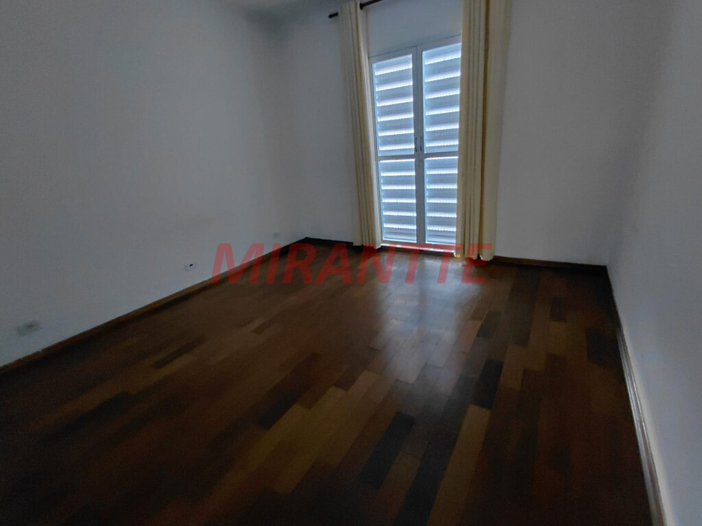 Sobrado de 500m² com 3 quartos em Vila Celeste