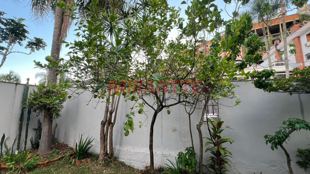 Sobrado de 361m² com 4 quartos em Jardim São Bento