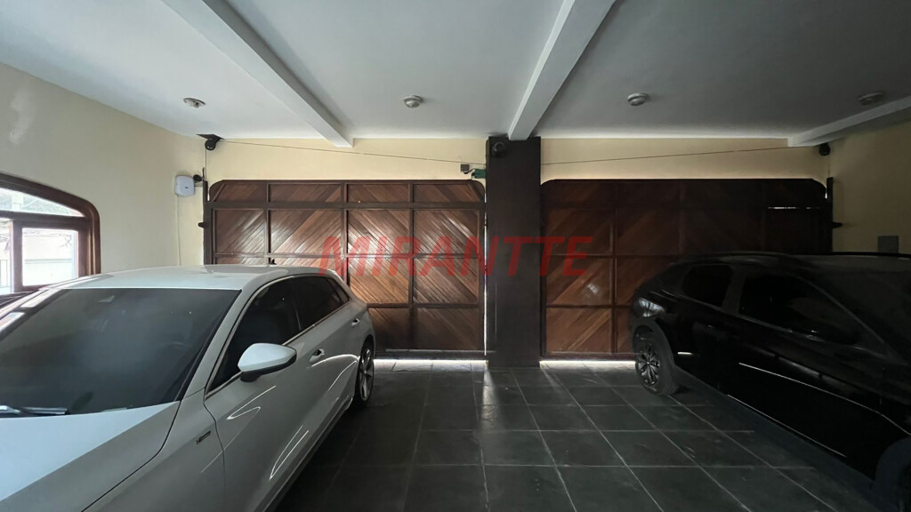 Sobrado de 361m² com 4 quartos em Jardim São Bento
