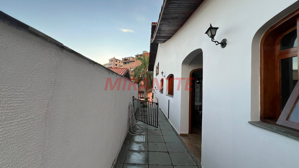 Sobrado de 361m² com 4 quartos em Jardim São Bento