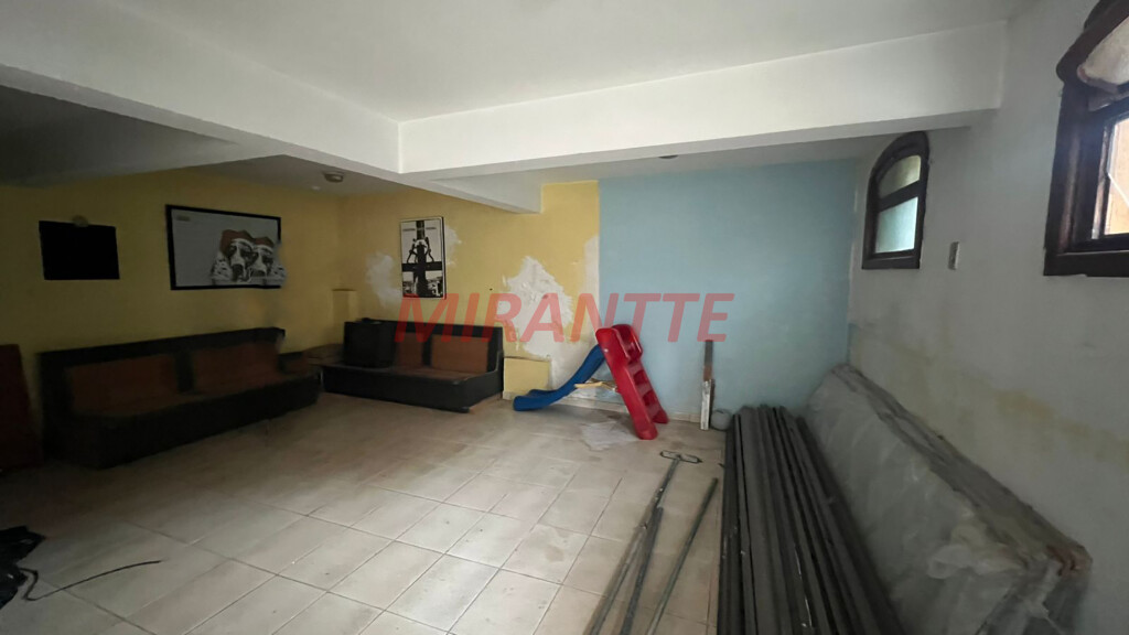 Sobrado de 361m² com 4 quartos em Jardim São Bento