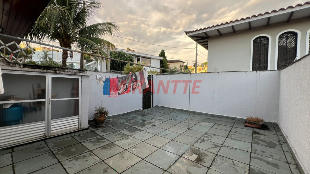 Sobrado de 361m² com 4 quartos em Jardim São Bento