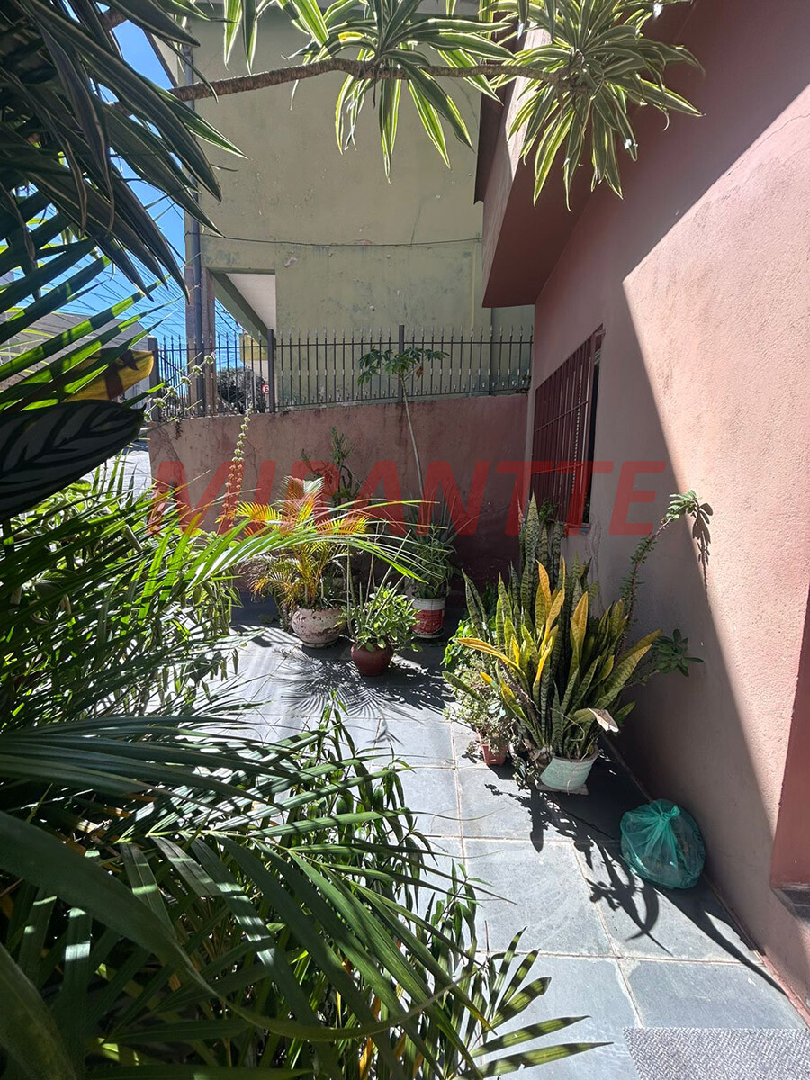 Casa terrea com 4 quartos em Vila Isolina Mazzei