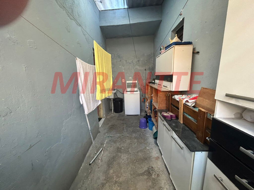 Casa terrea com 4 quartos em Vila Isolina Mazzei