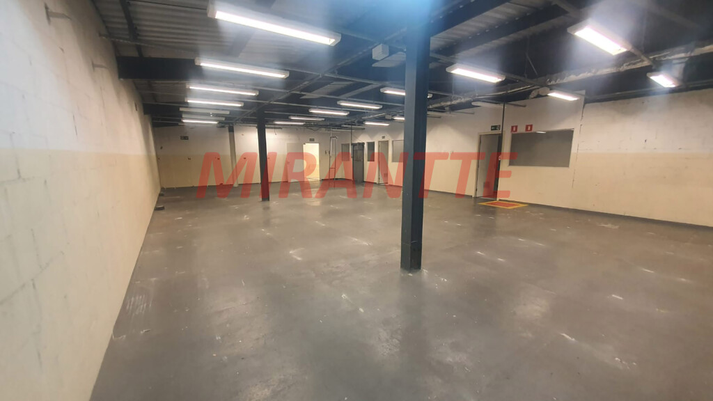 Comercial de 1735m² em Vila Nova Cachoeirinha