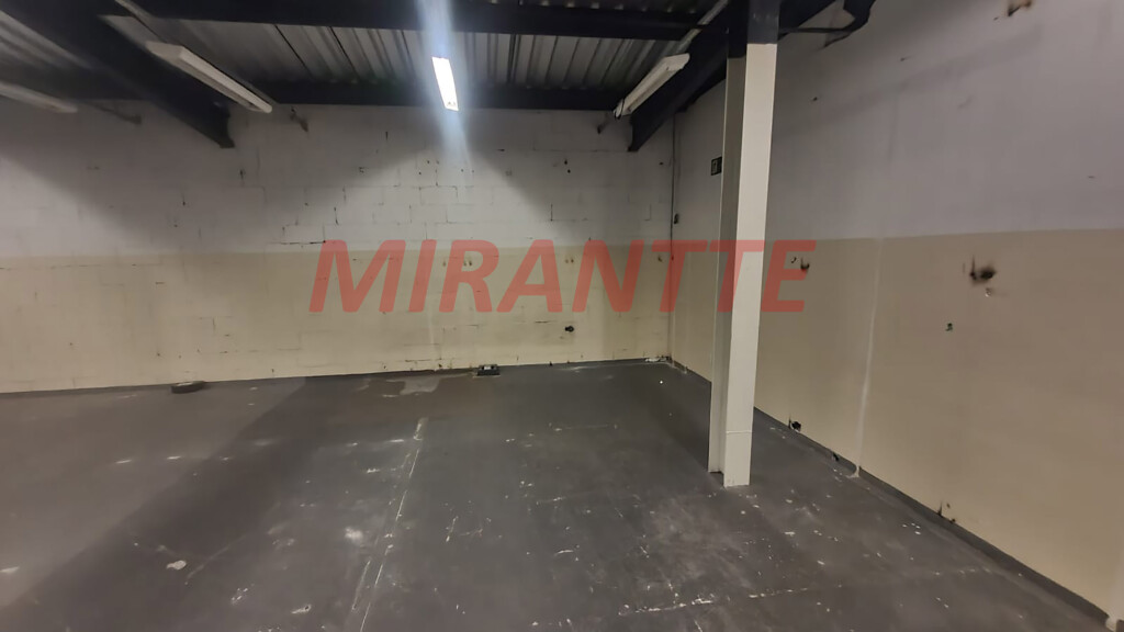 Comercial de 1735m² em Vila Nova Cachoeirinha
