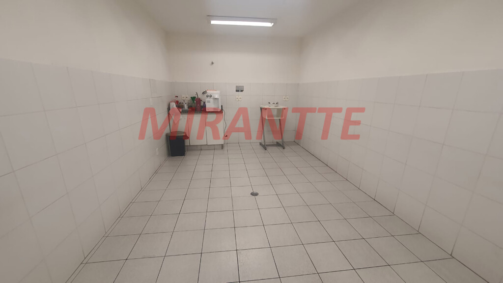 Comercial de 1735m² em Vila Nova Cachoeirinha
