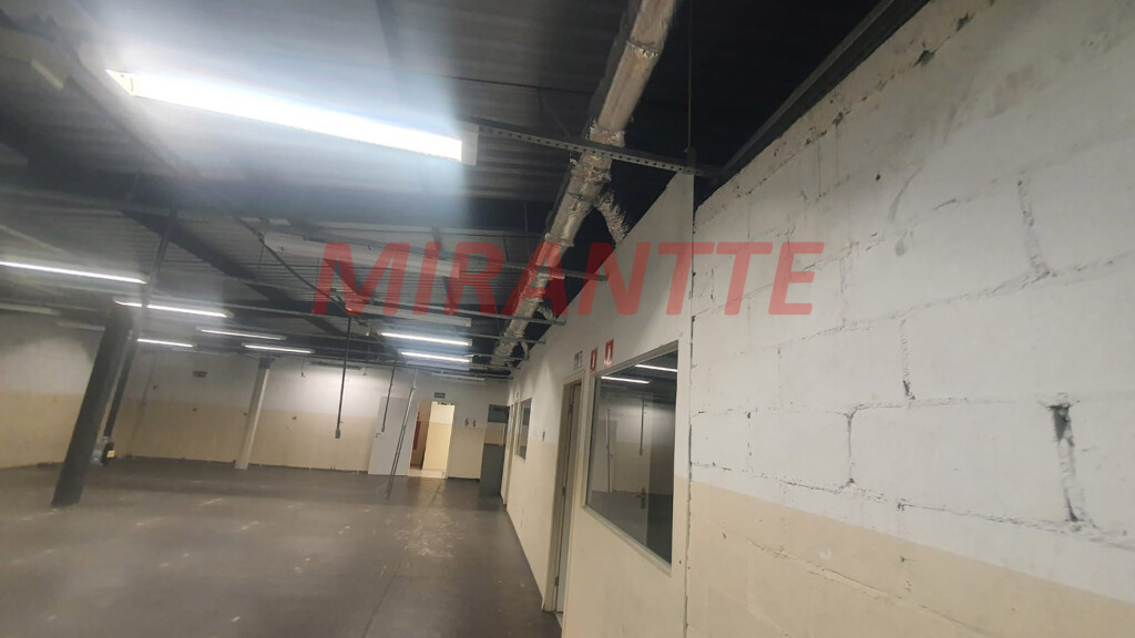 Comercial de 1735m² em Vila Nova Cachoeirinha