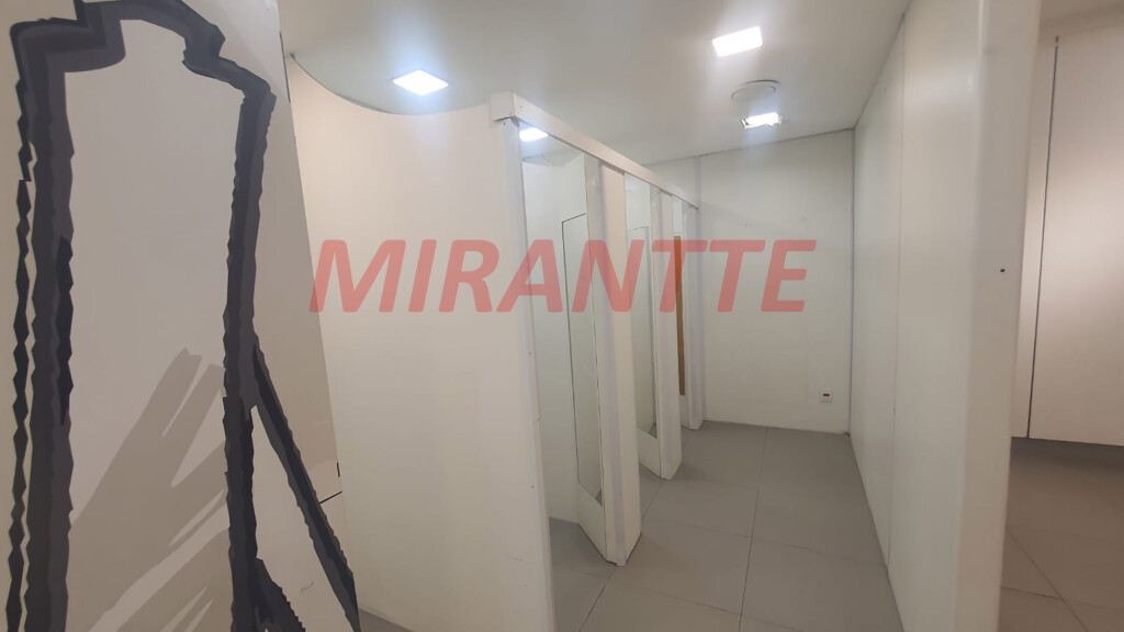Comercial de 1735m² em Vila Nova Cachoeirinha