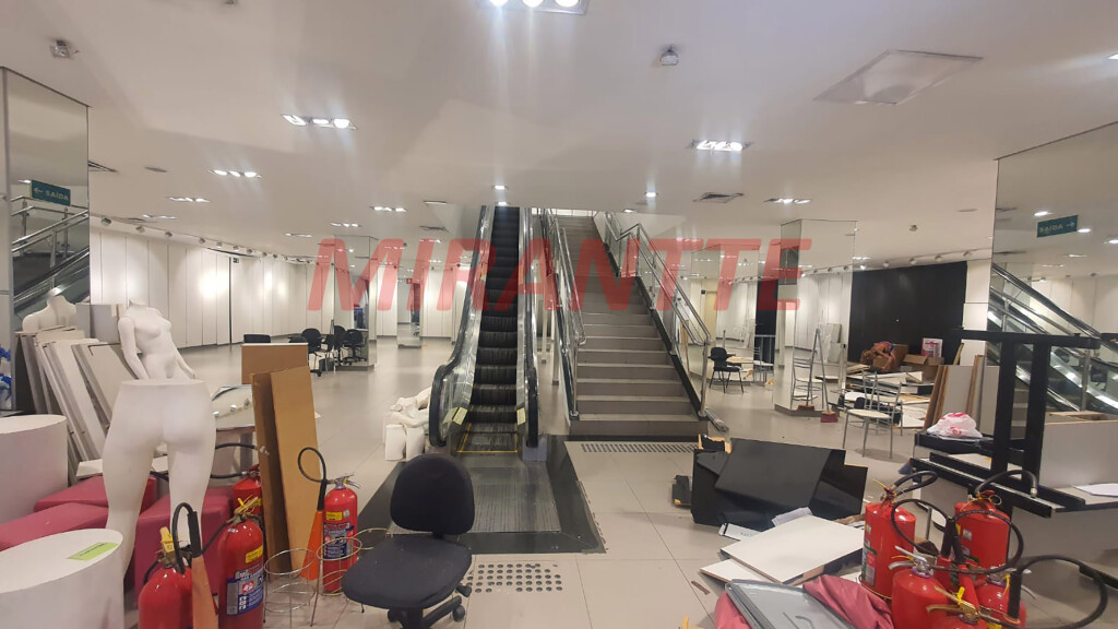 Comercial de 1735m² em Vila Nova Cachoeirinha