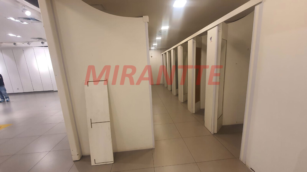 Comercial de 1735m² em Vila Nova Cachoeirinha