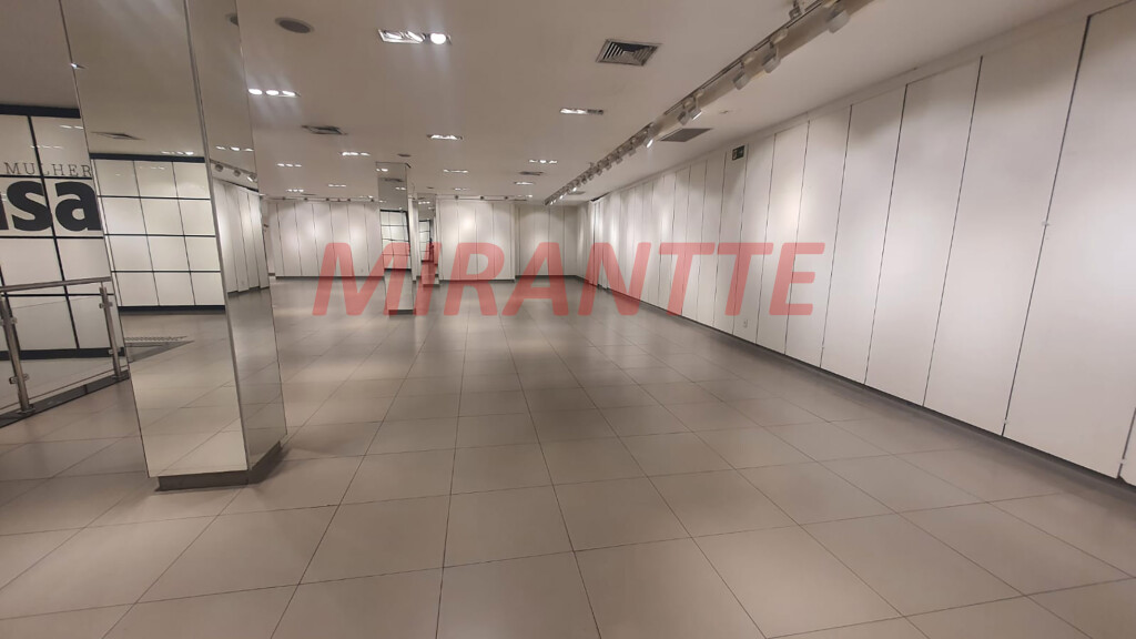 Comercial de 1735m² em Vila Nova Cachoeirinha