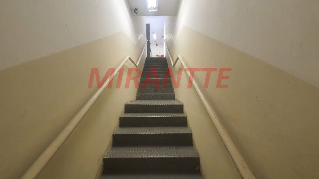 Comercial de 1735m² em Vila Nova Cachoeirinha