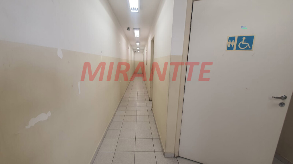 Comercial de 1735m² em Vila Nova Cachoeirinha