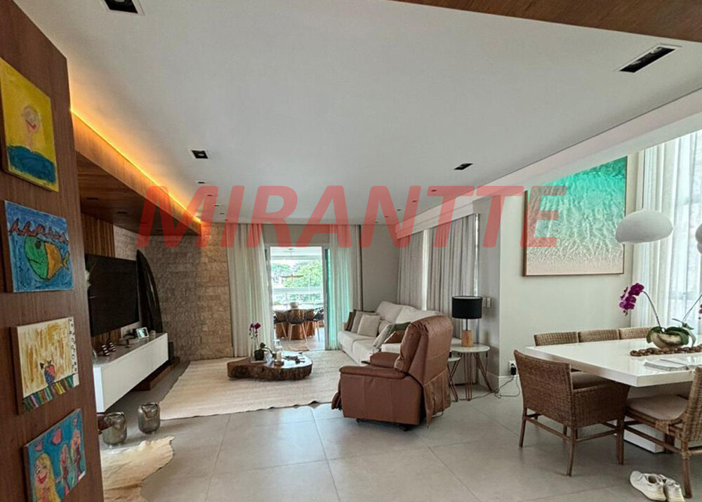 Apartamento de 223m² com 4 quartos em Santana