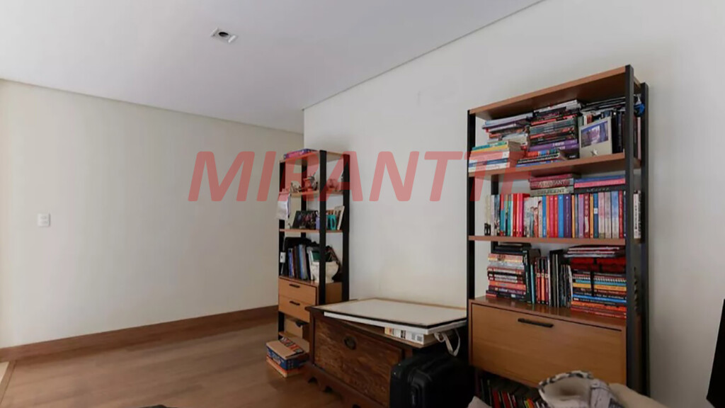 Sobrado de 450m² com 3 quartos em Santana