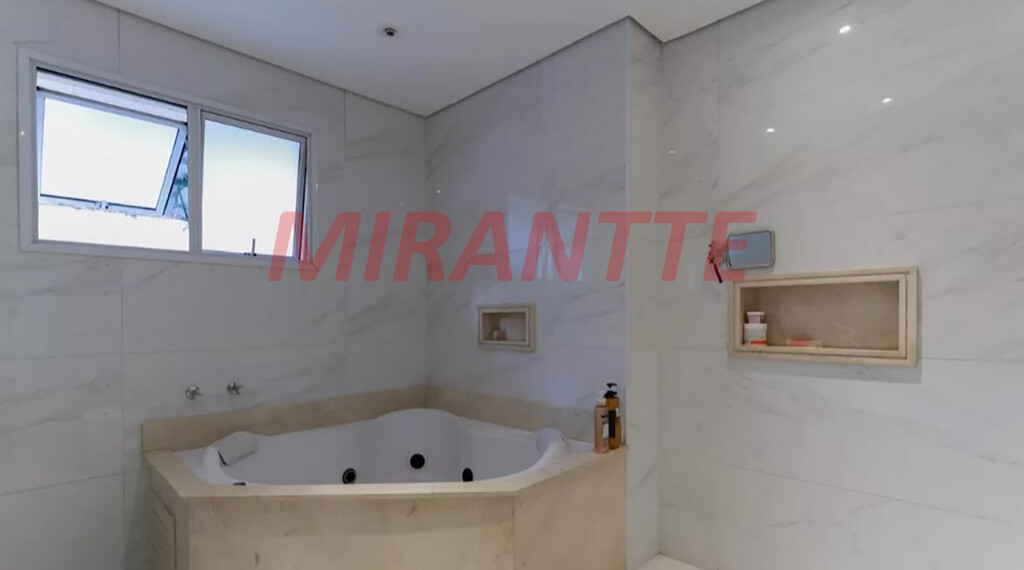 Sobrado de 450m² com 3 quartos em Santana