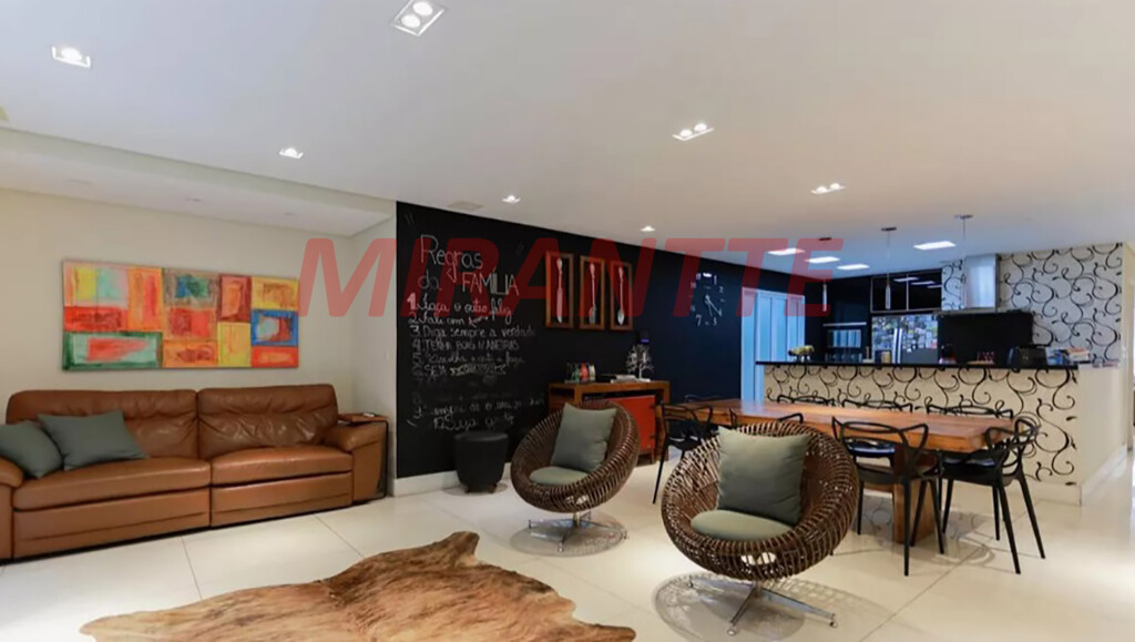 Sobrado de 450m² com 3 quartos em Santana