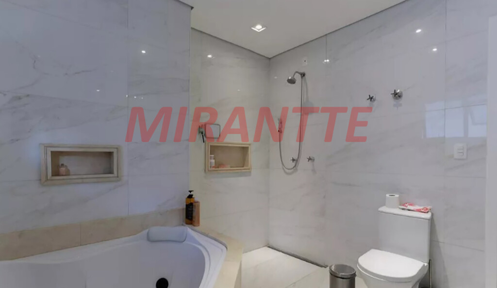 Sobrado de 450m² com 3 quartos em Santana