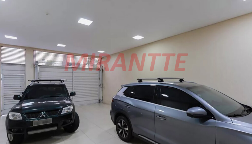 Sobrado de 450m² com 3 quartos em Santana