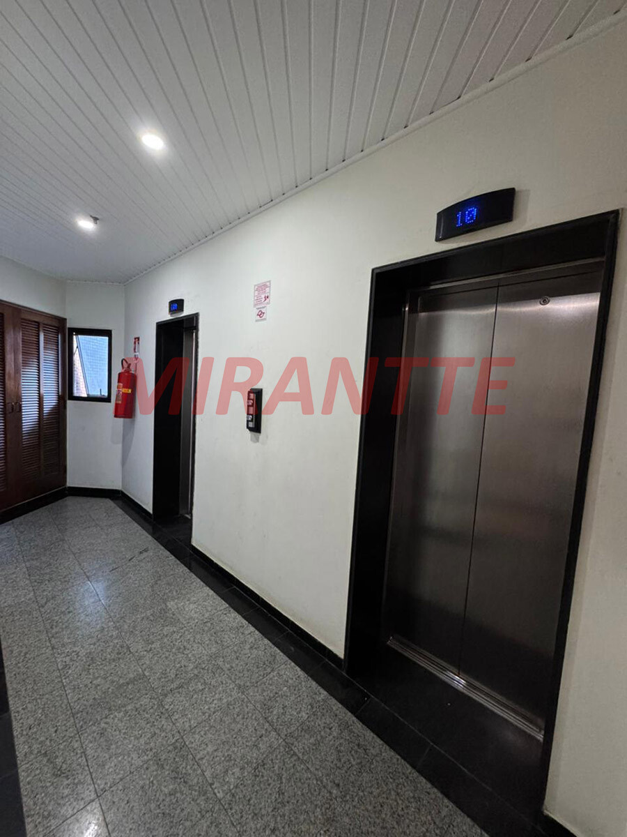 Conjunto comercial de 240m² em Santana