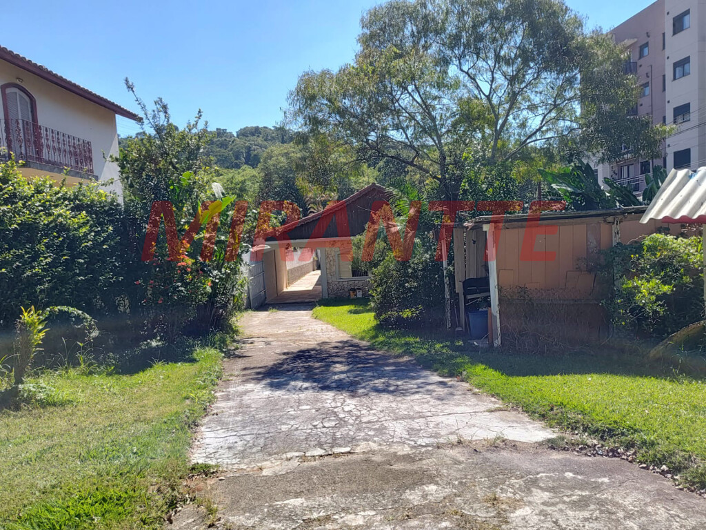 Terreno de 1140m² em Horto Florestal