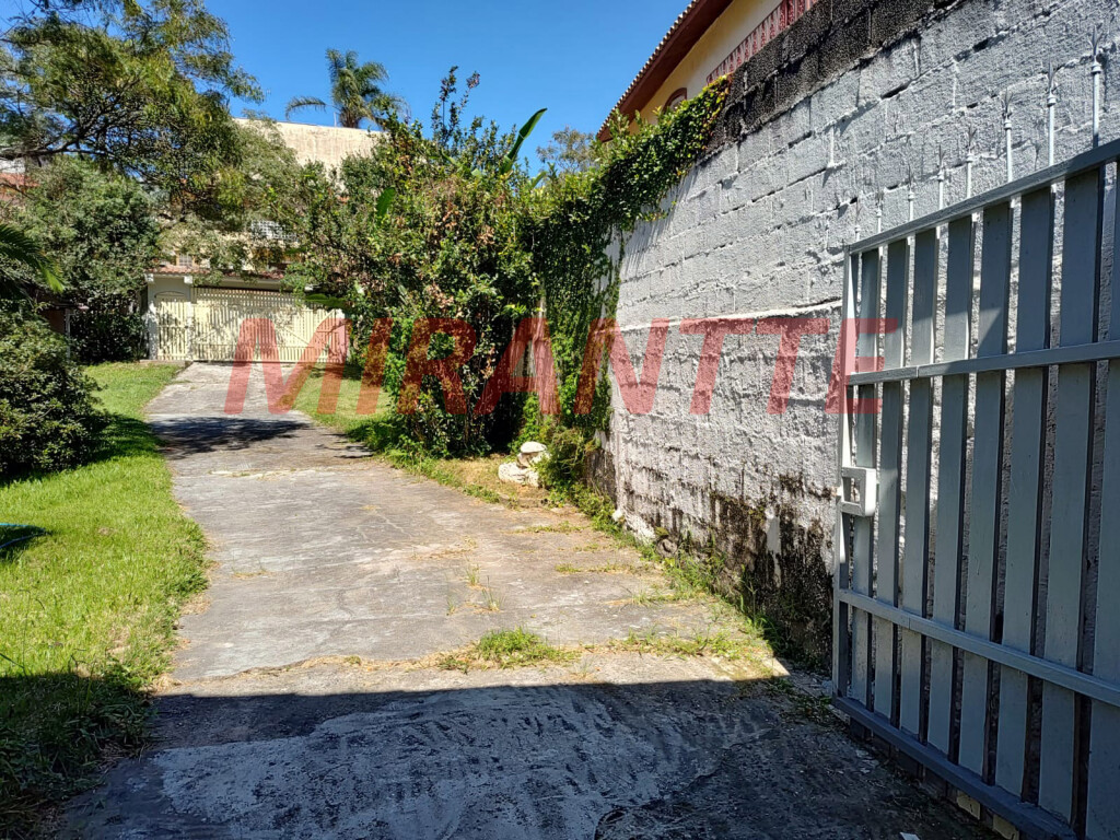 Terreno de 1140m² em Horto Florestal
