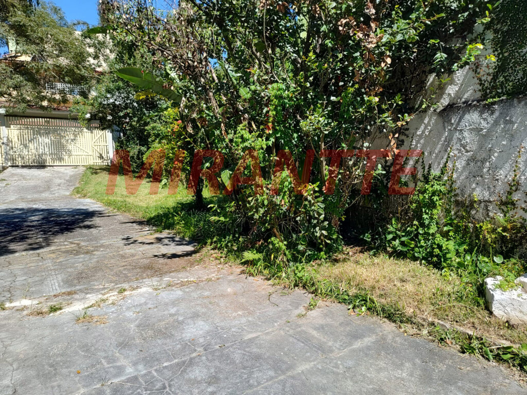Terreno de 1140m² em Horto Florestal