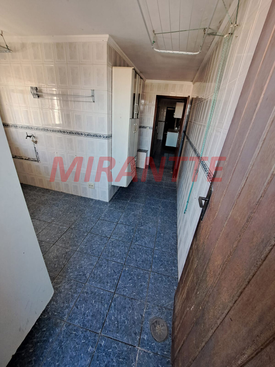 Sobrado de 245m² com 5 quartos em Casa Verde