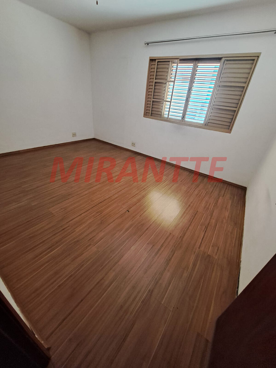 Sobrado de 245m² com 5 quartos em Casa Verde