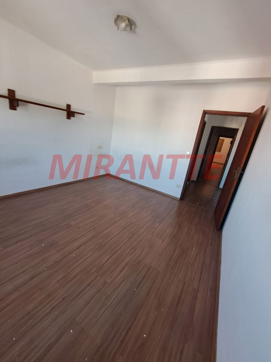 Sobrado de 245m² com 5 quartos em Casa Verde