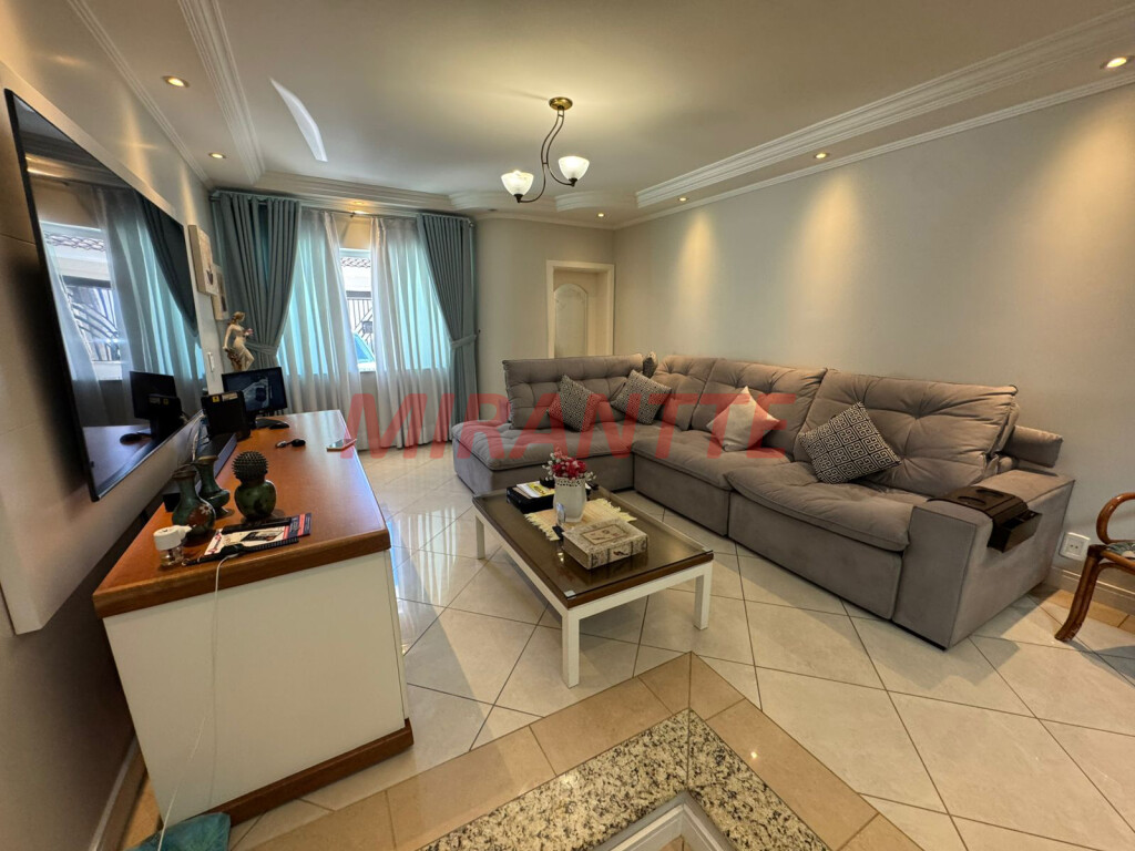 Sobrado de 200m² com 3 quartos em Vila Nova Mazzei