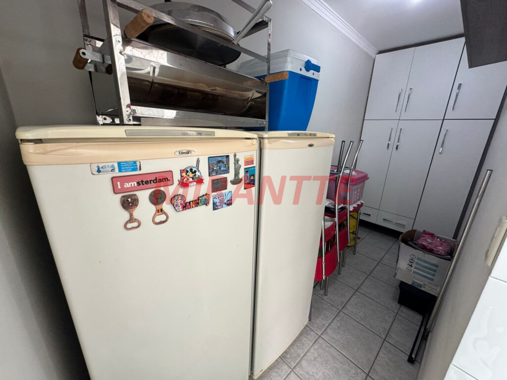 Sobrado de 200m² com 3 quartos em Vila Nova Mazzei