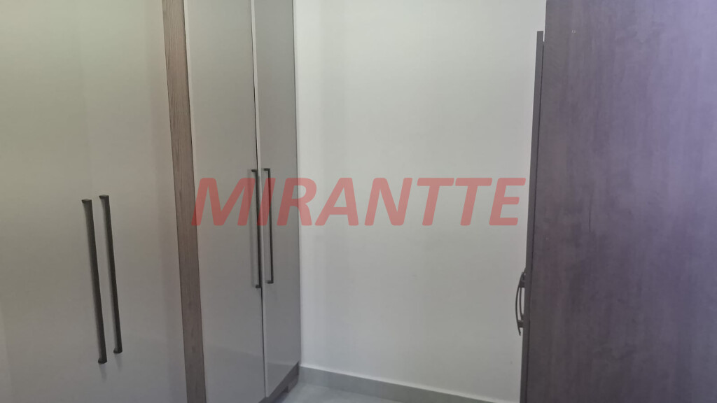 Apartamento de 40m² com 2 quartos em Jaçana