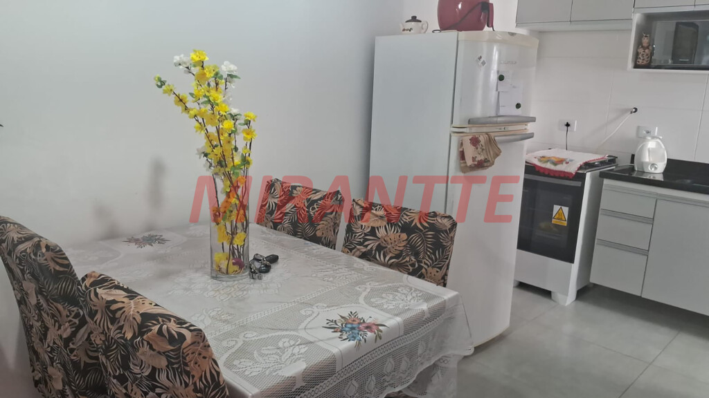 Apartamento de 40m² com 2 quartos em Jaçana